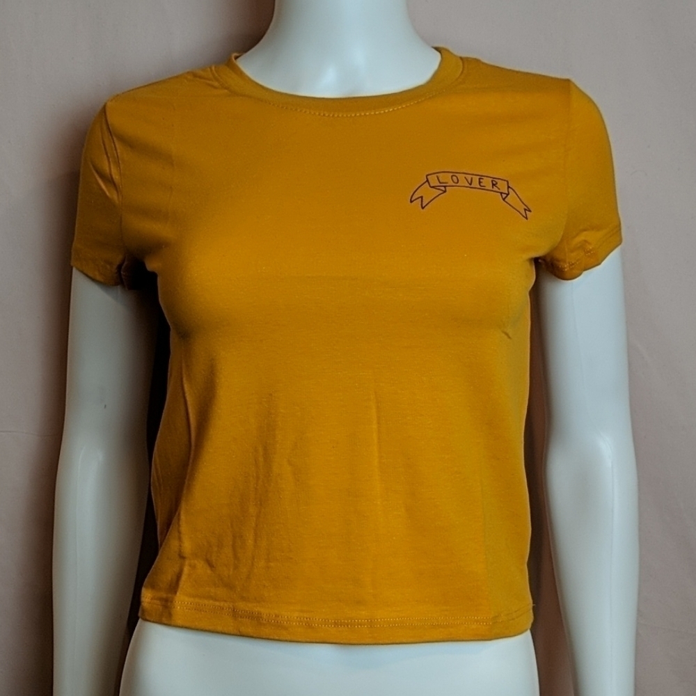 Forever 21 Short Sleeve Lover Crop Top